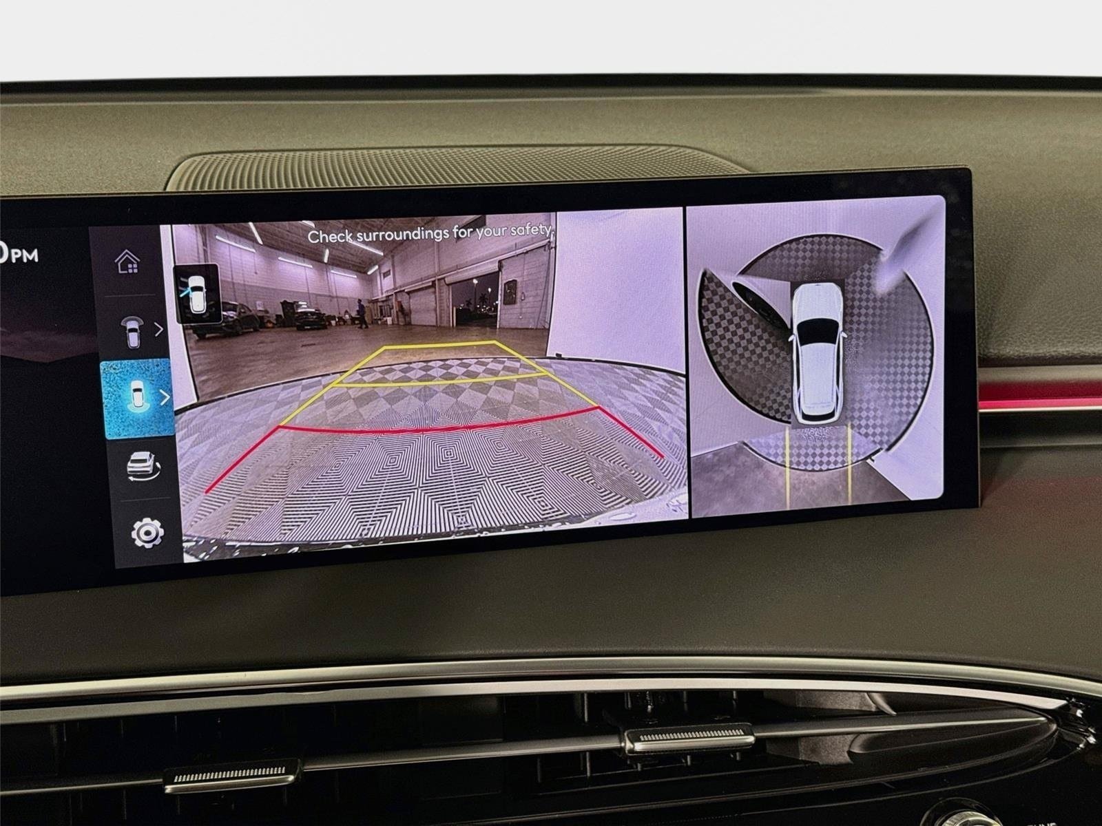 New 2027 Genesis GV70 2.5T Advanced AWD/4WD image 17