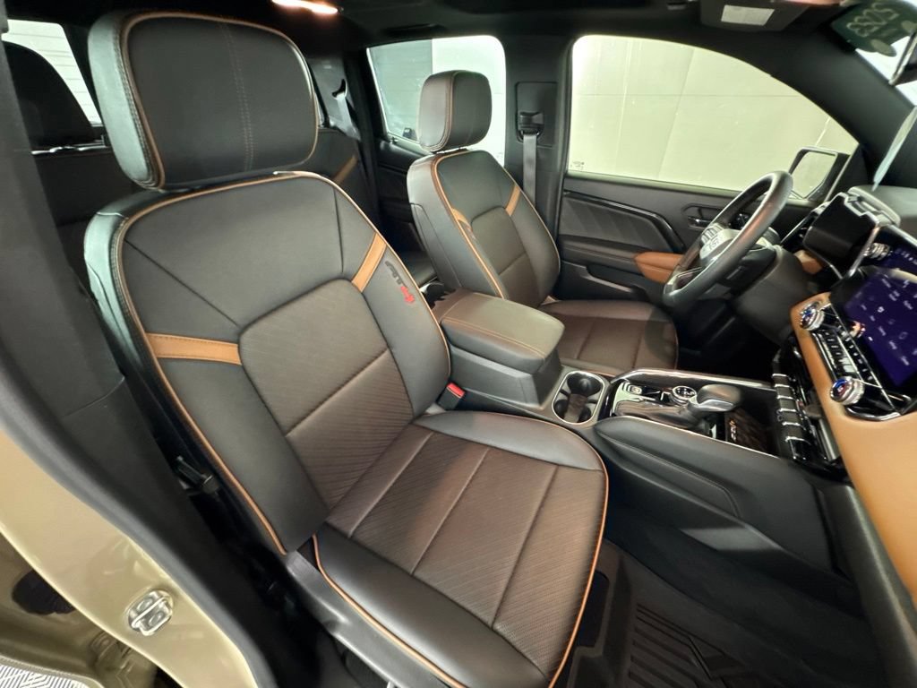 Certified 2023 GMC Canyon AT4 w/ AT4 Premium Package AWD/4WD image 46
