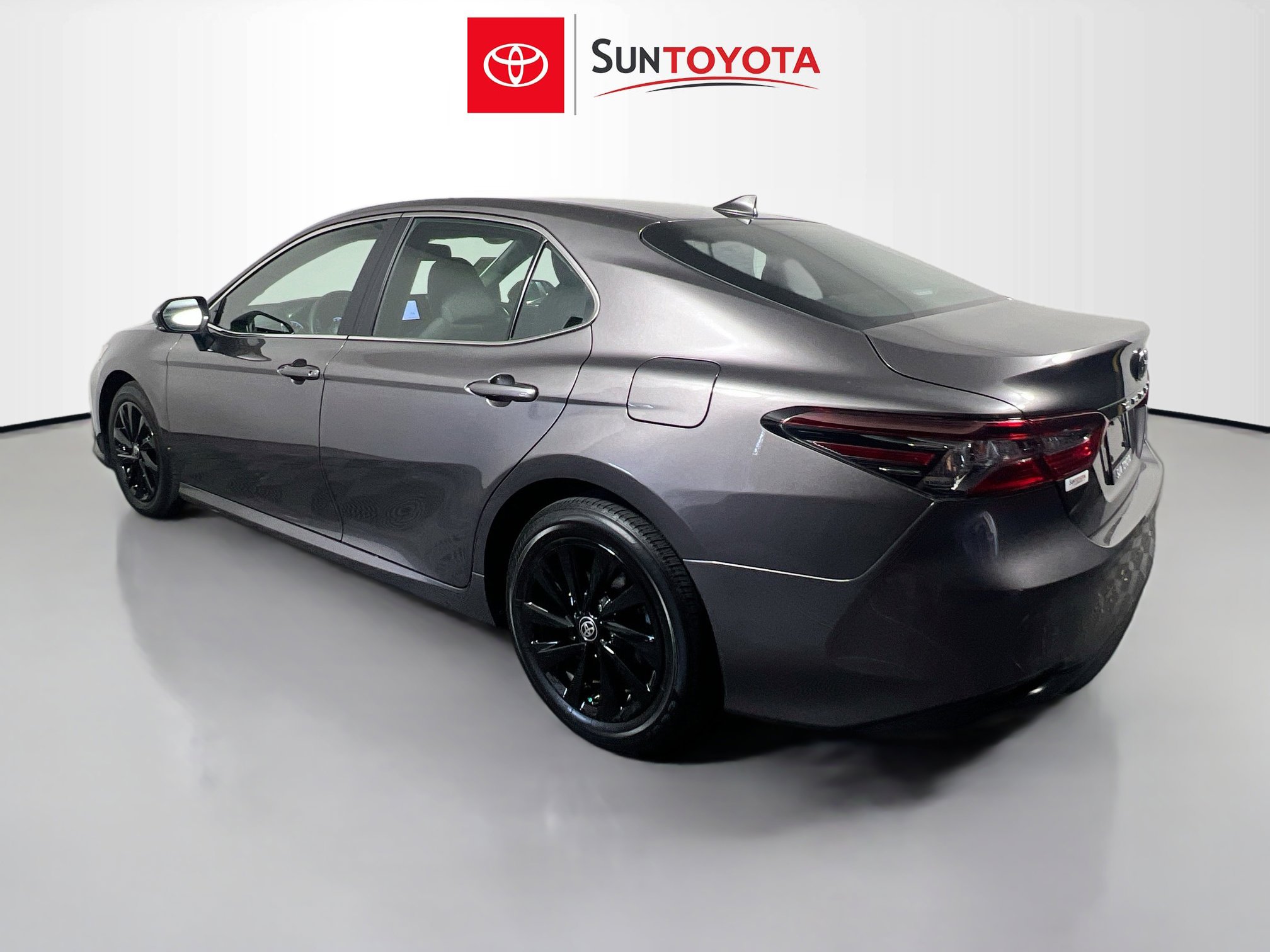 Used 2024 Toyota Camry LE w/ Convenience Package FWD image 6