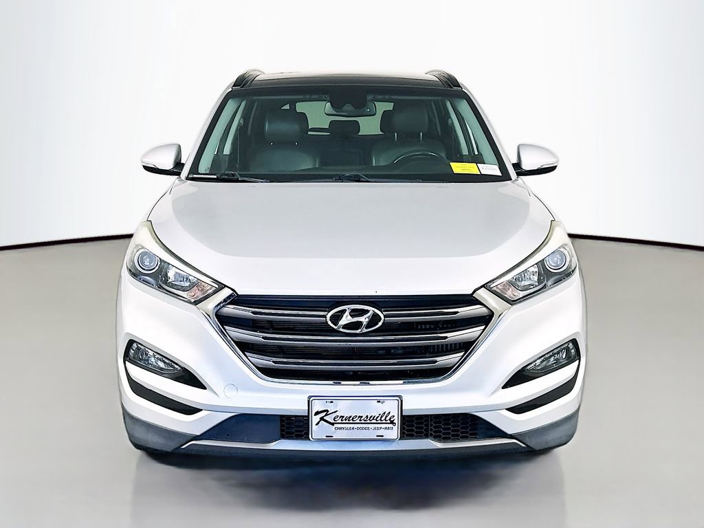 Used 2016 Hyundai Tucson Limited w/ Option Group 03 image 2