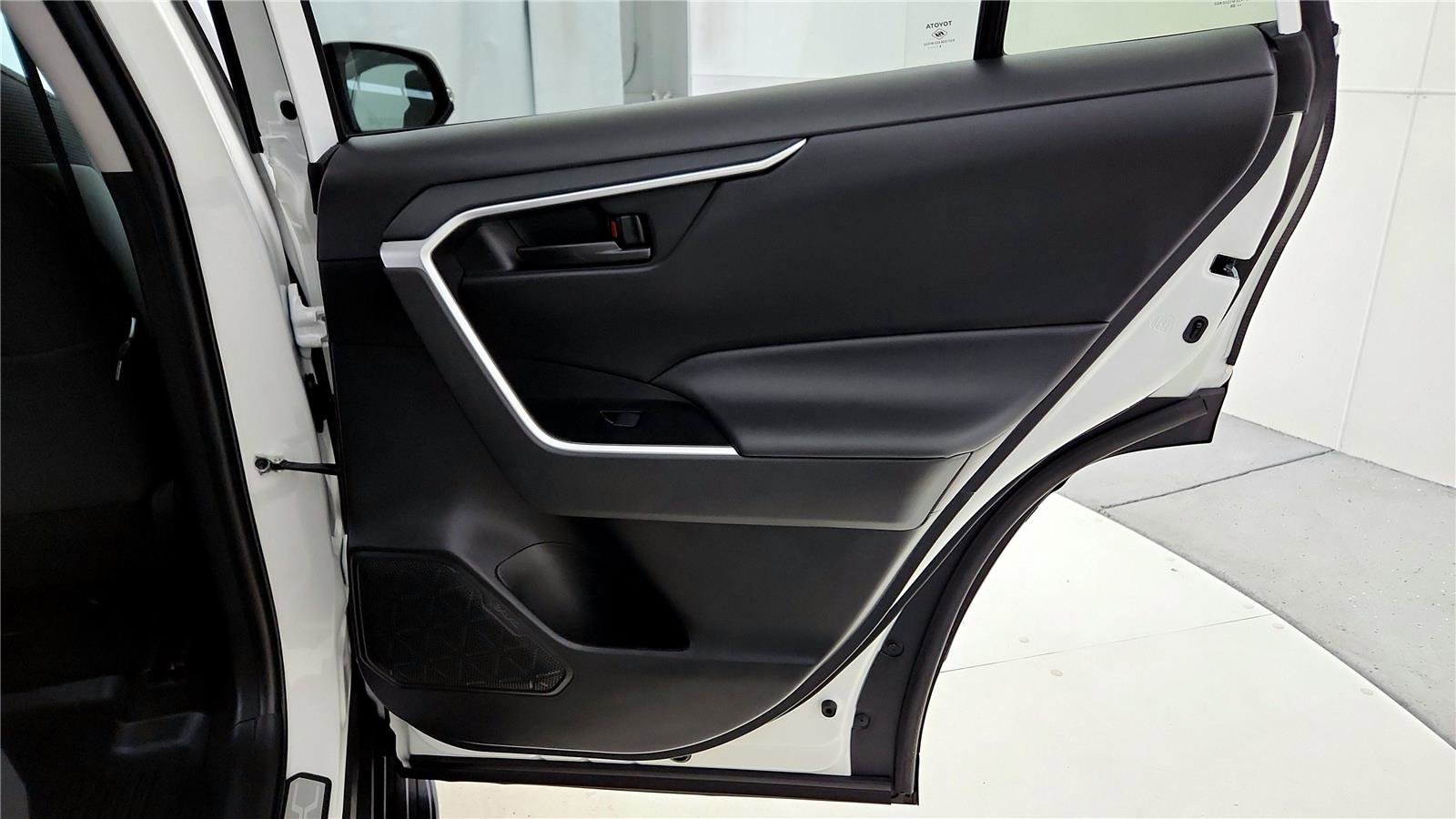 Certified 2025 Toyota RAV4 LE image 19