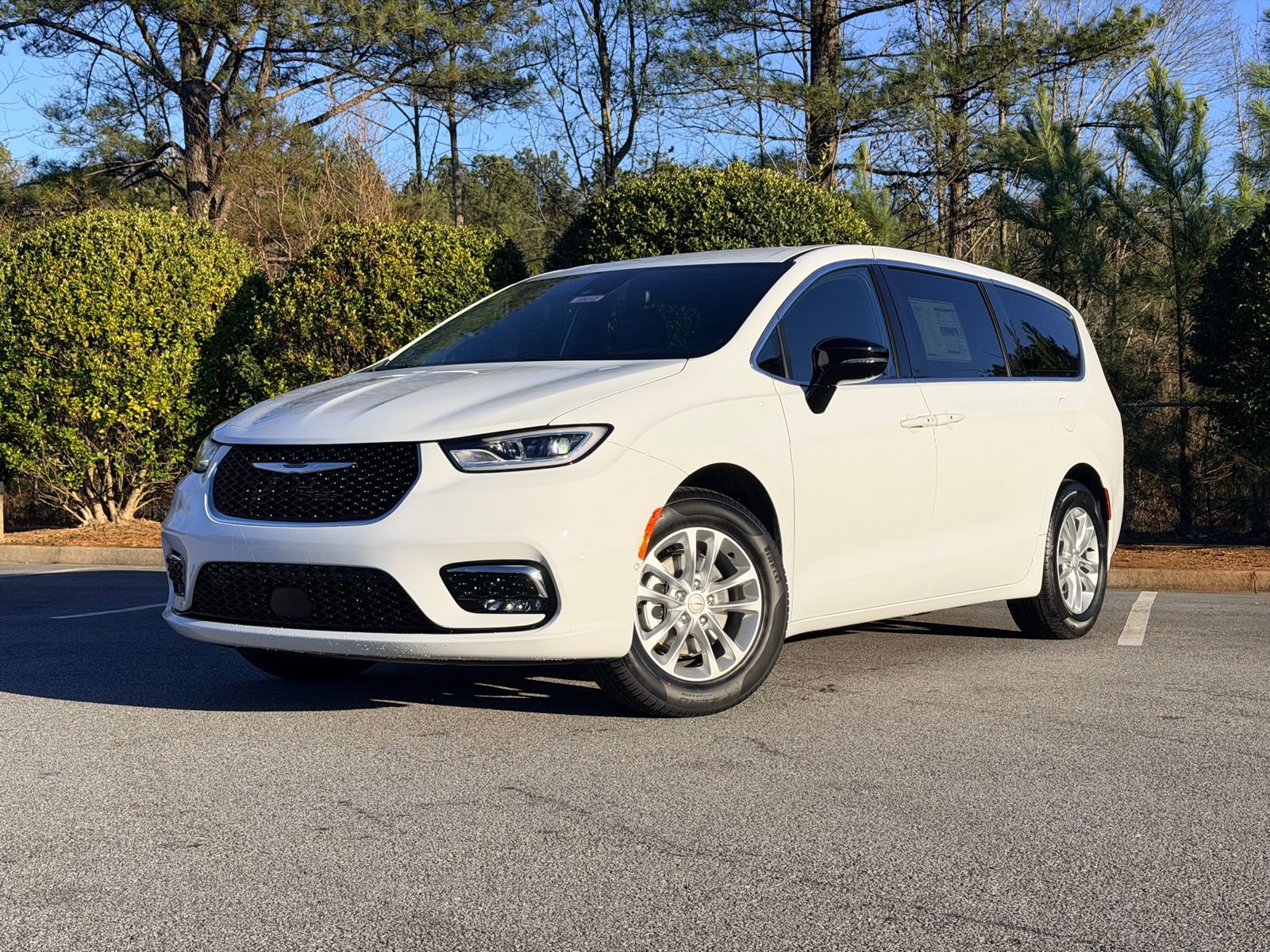 New 2026 Chrysler Pacifica Select