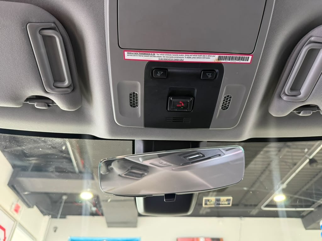 Used 2023 Toyota Camry SE FWD image 22