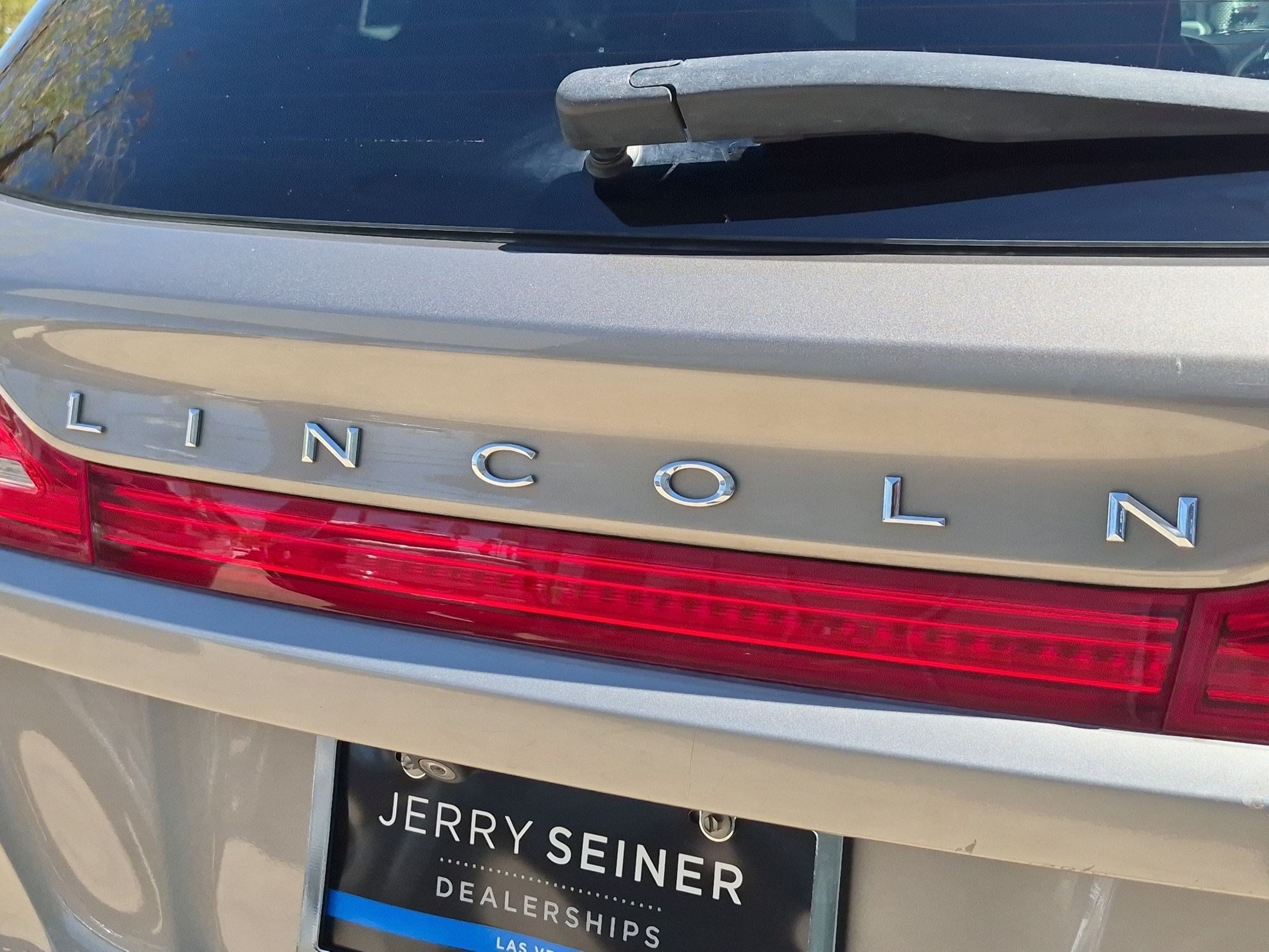 Used 2017 Lincoln MKC Premiere FWD image 13