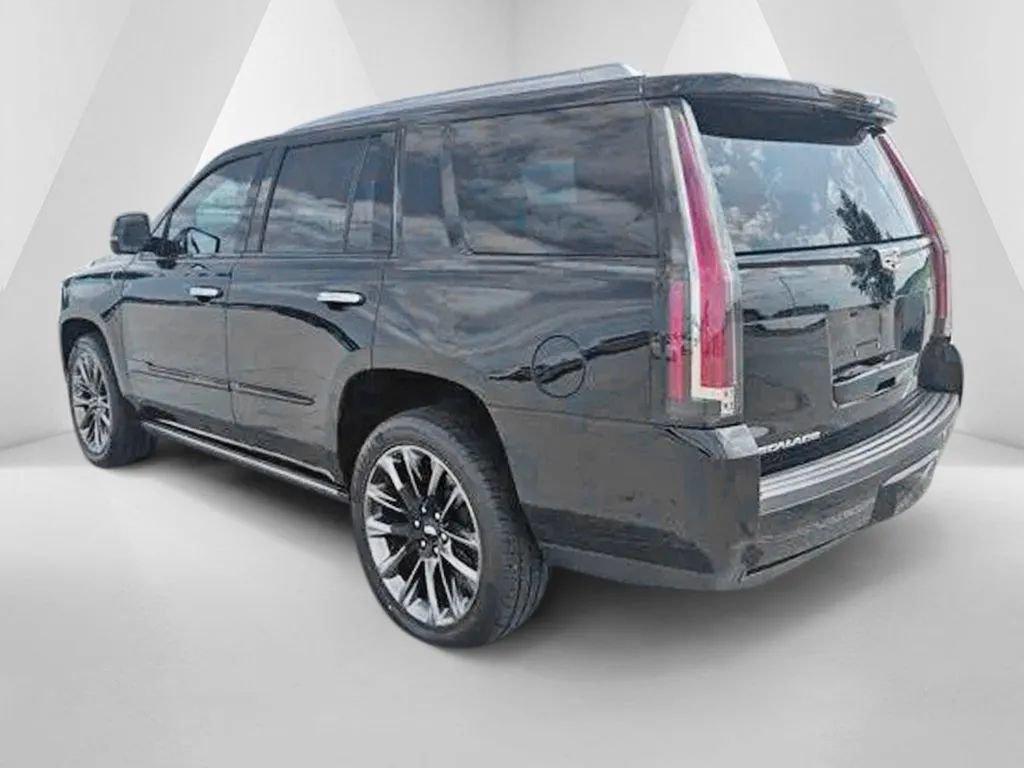 Used 2019 Cadillac Escalade Premium Luxury w/ Escalade Sport Edition AWD/4WD image 5