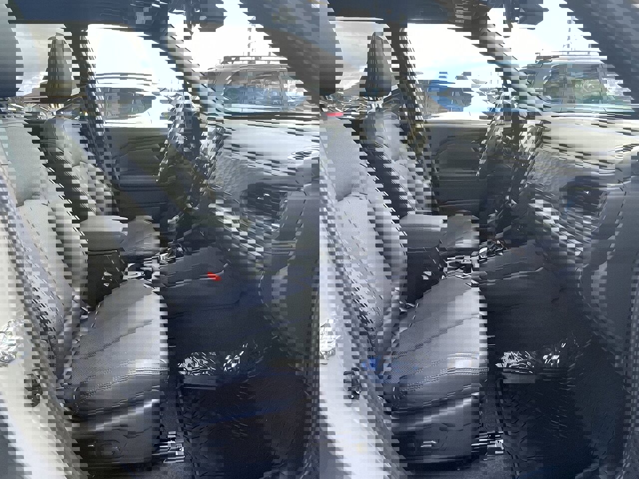 Used 2025 Subaru Forester Limited image 9