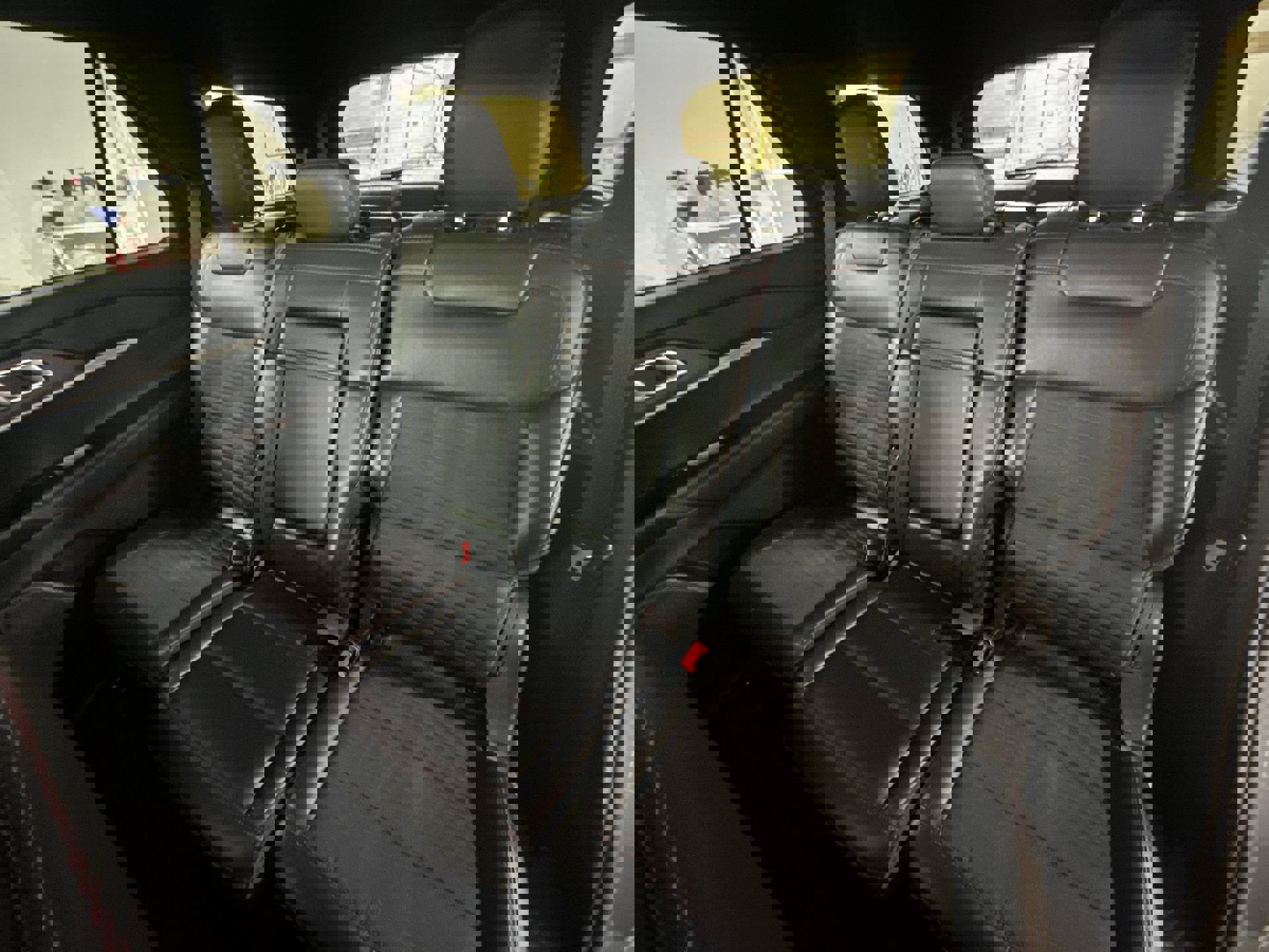 Used 2025 Ford Explorer ST-Line w/ ST-Line Street Pack image 26