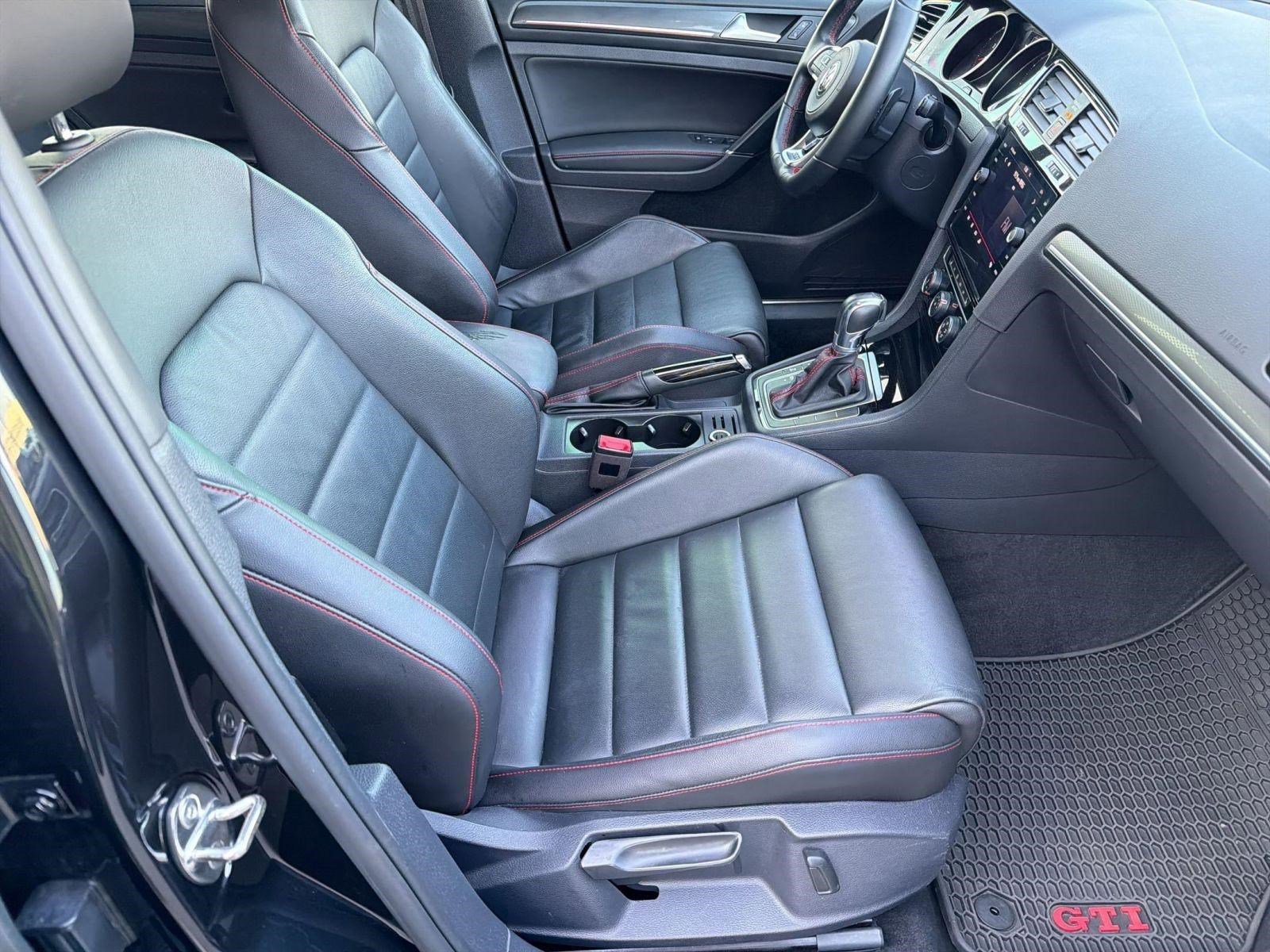 Used 2018 Volkswagen GTI SE w/ SE Leather Package FWD image 29