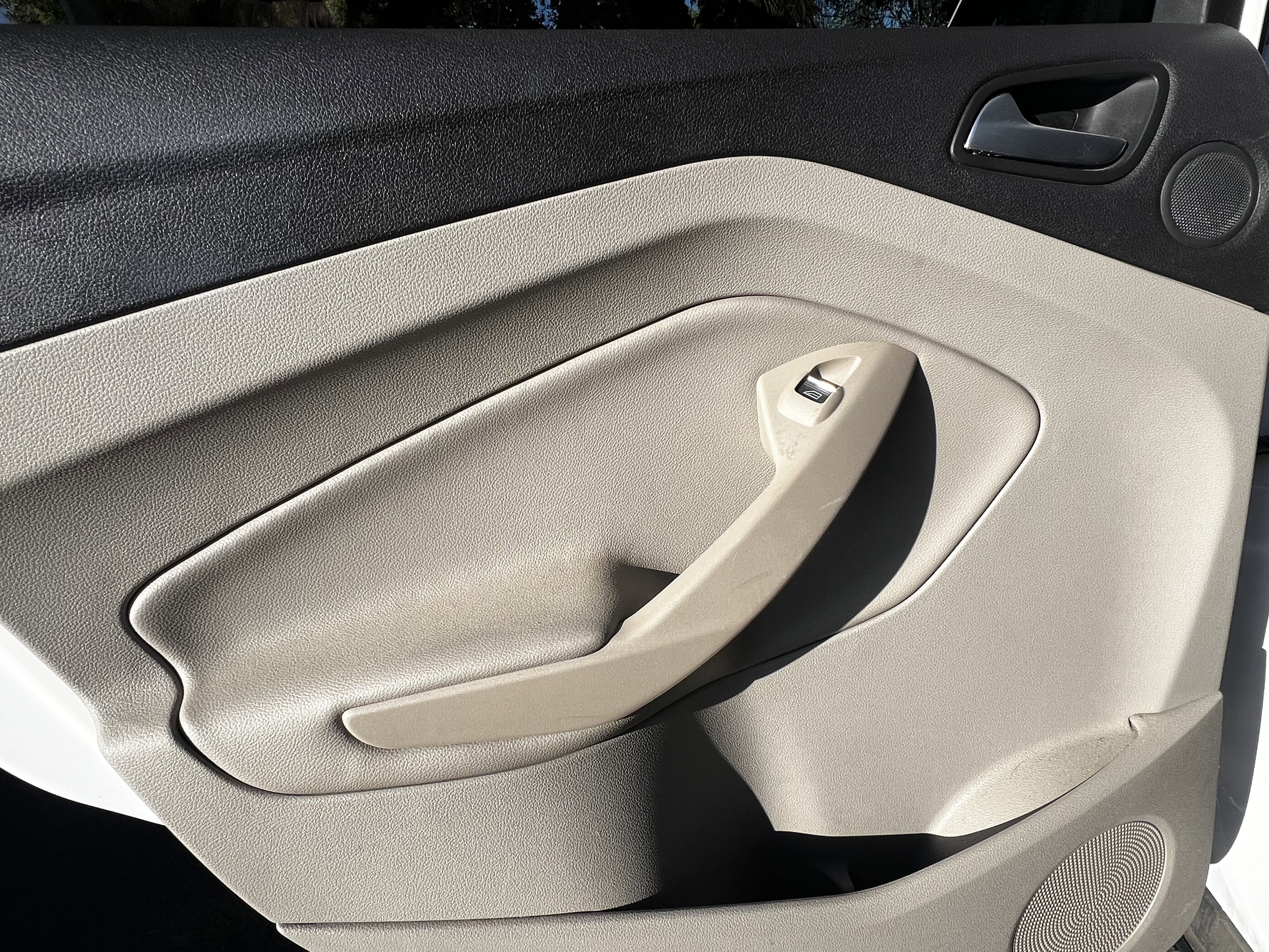 Used 2013 Ford Escape SEL image 29