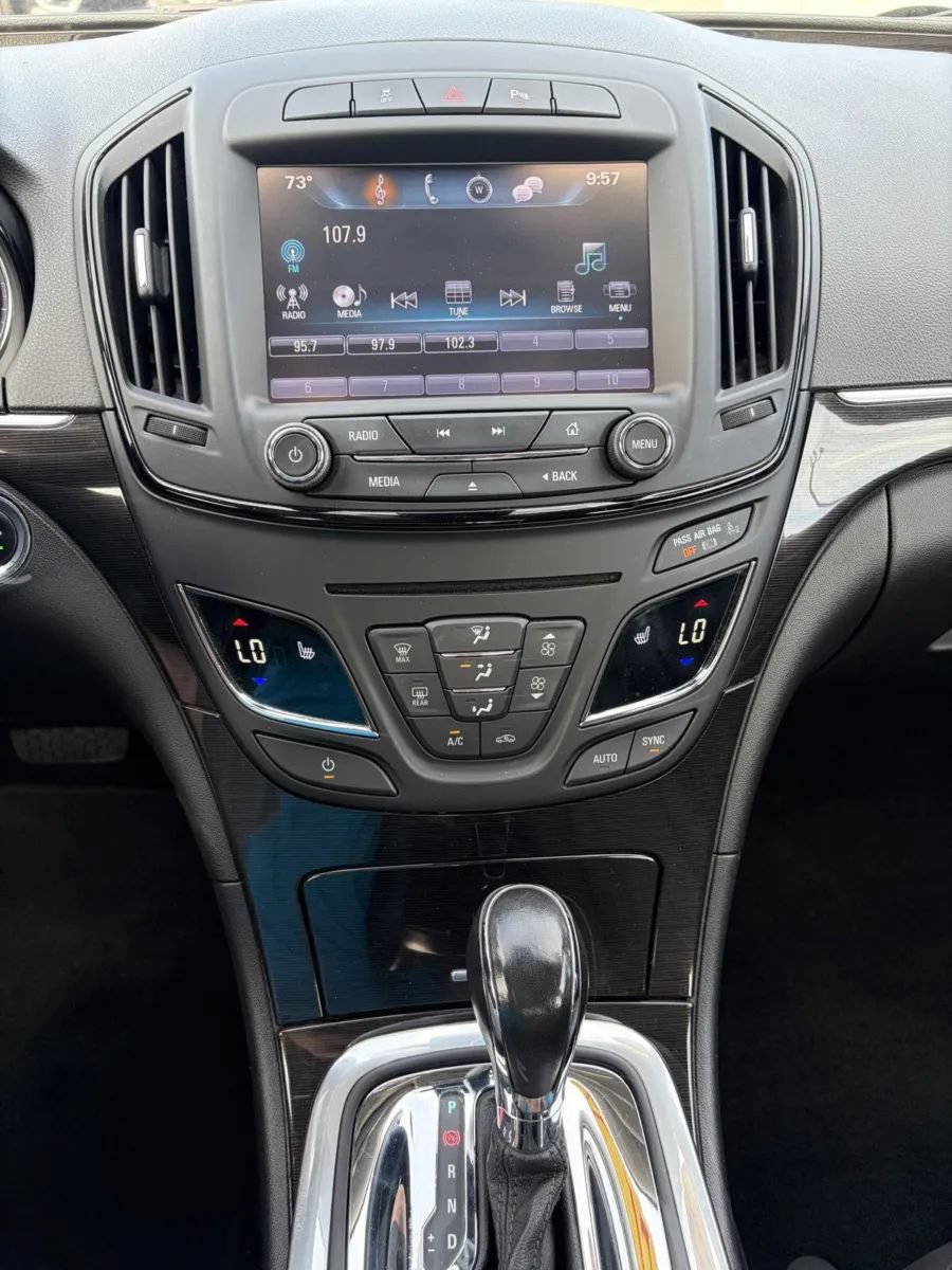 Used 2017 Buick Regal Premium FWD image 21