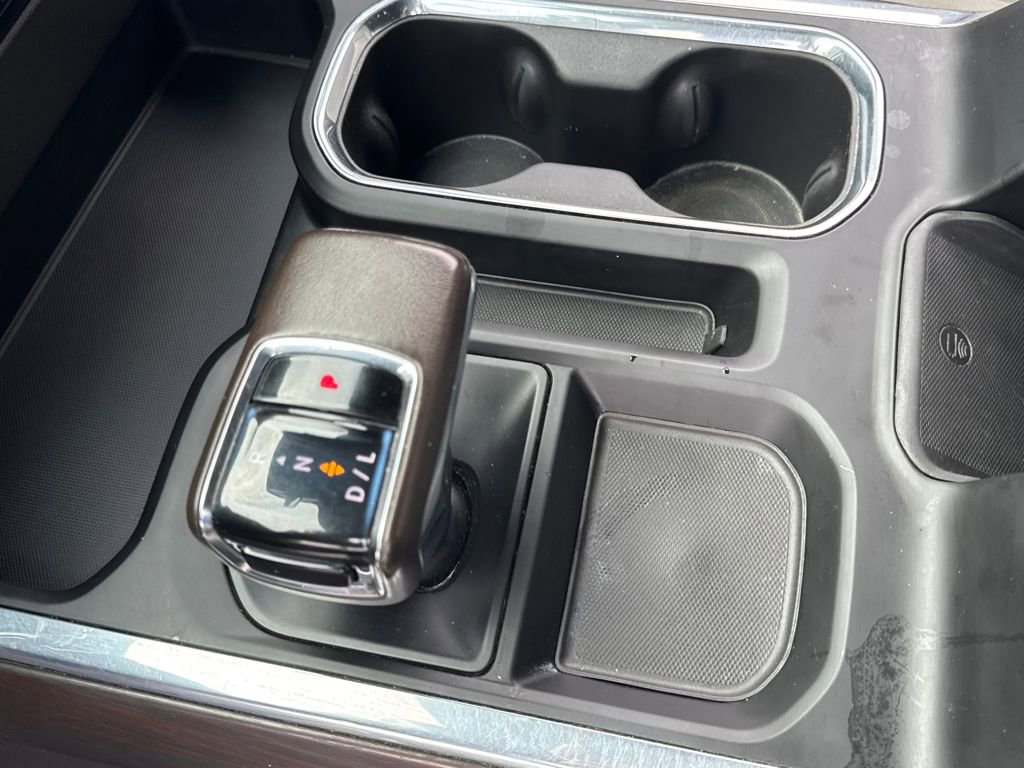 Used 2022 GMC Sierra 1500 SLT w/ SLT Premium Package image 22