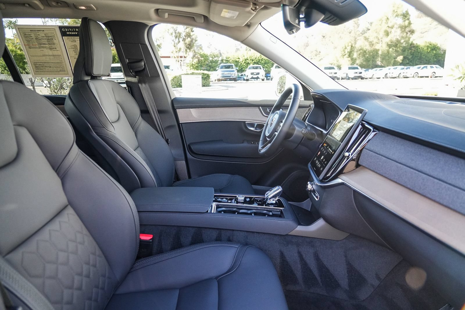Certified 2026 Volvo XC90 B6 Core AWD/4WD image 18