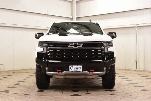 New 2026 Chevrolet Silverado 1500 ZR2 AWD/4WD image 2