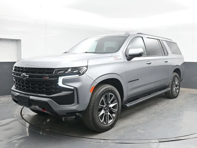 Used 2023 Chevrolet Suburban Z71 w/ Luxury Package AWD/4WD image 10