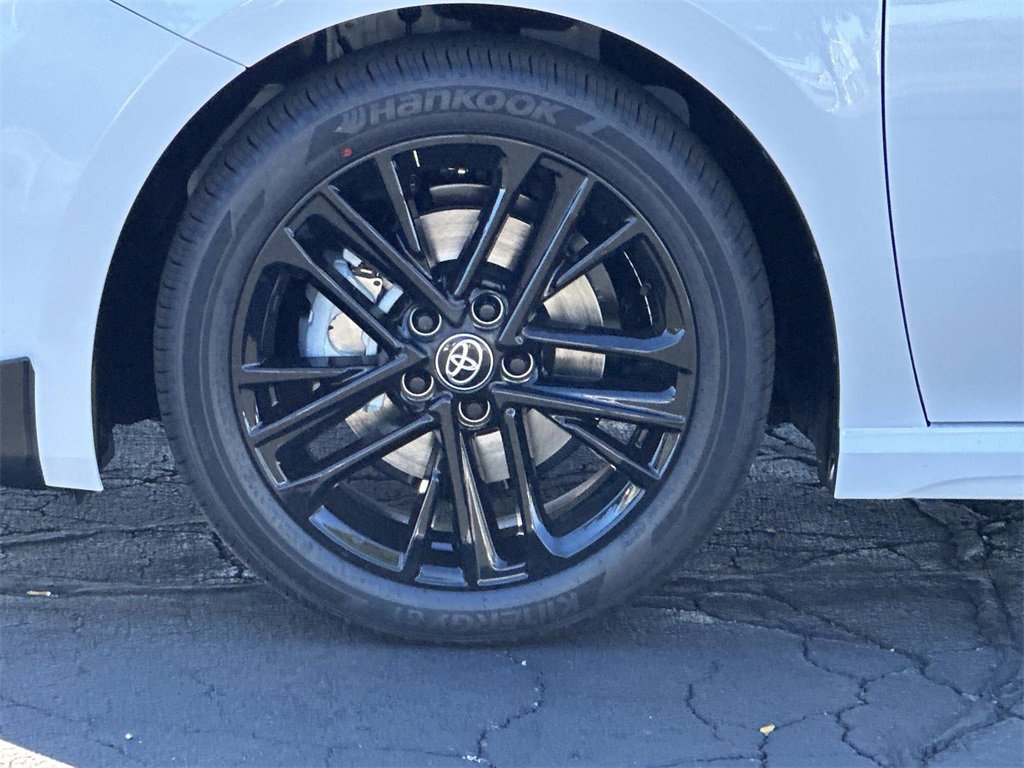 New 2026 Toyota Camry SE image 8