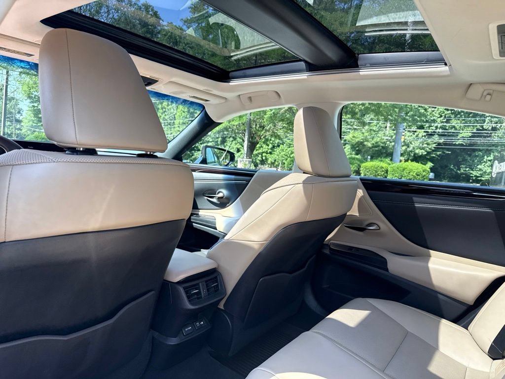 Used 2021 Lexus ES 350 w/ Premium Package FWD image 11