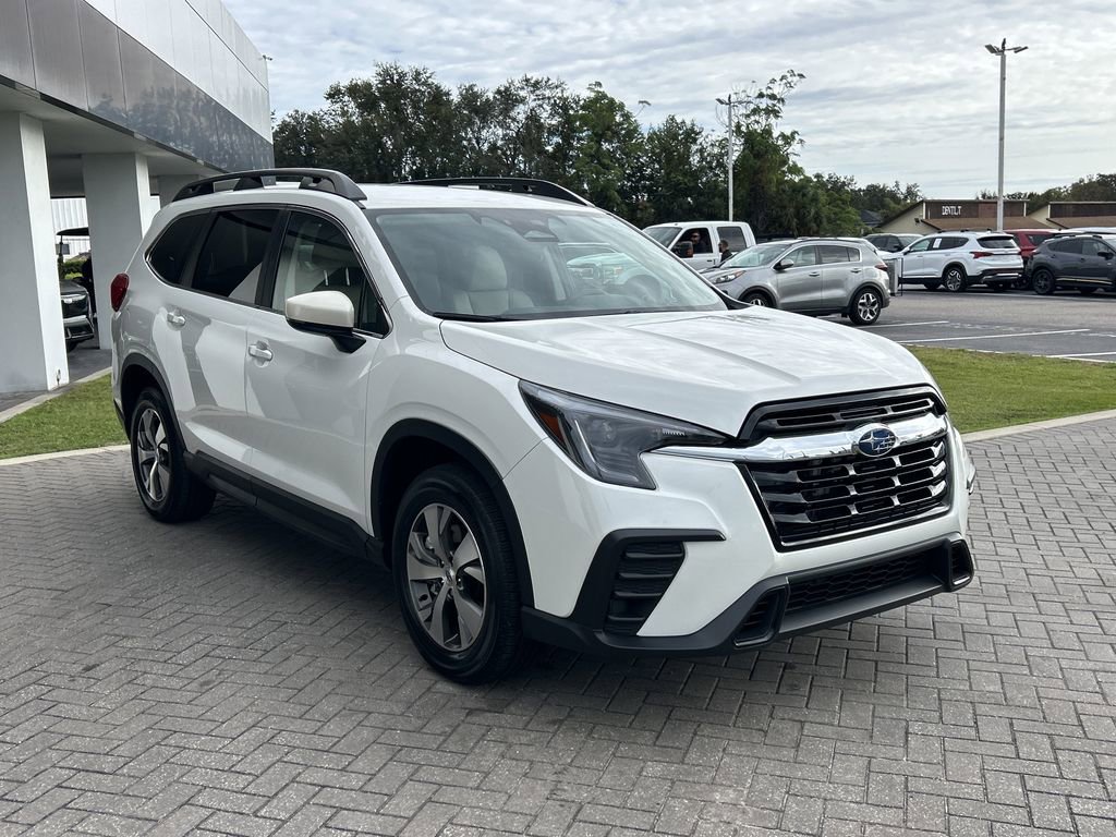 Certified 2025 Subaru Ascent Premium w/ Premium Package image 7