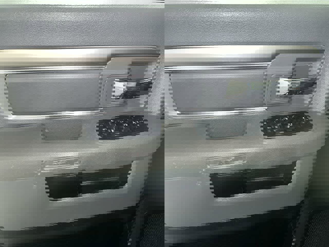 Used 2015 RAM 1500 Big Horn image 13