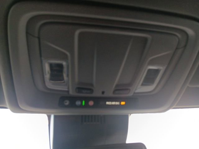 Used 2025 GMC Sierra 1500 SLT image 39