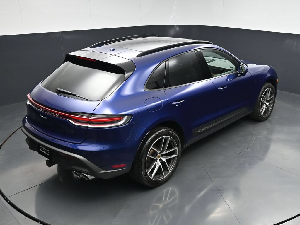 Used 2024 Porsche Macan AWD/4WD image 18