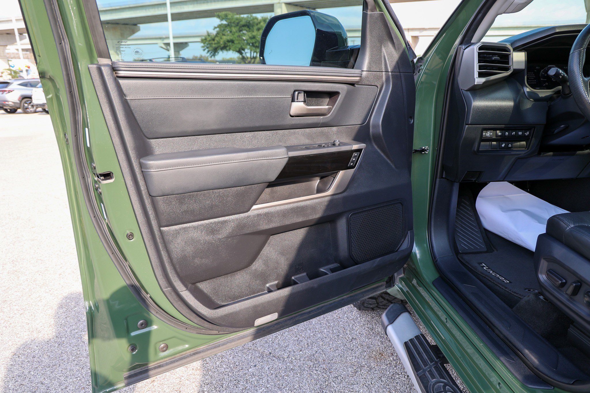 Used 2023 Toyota Tundra Limited RWD image 33