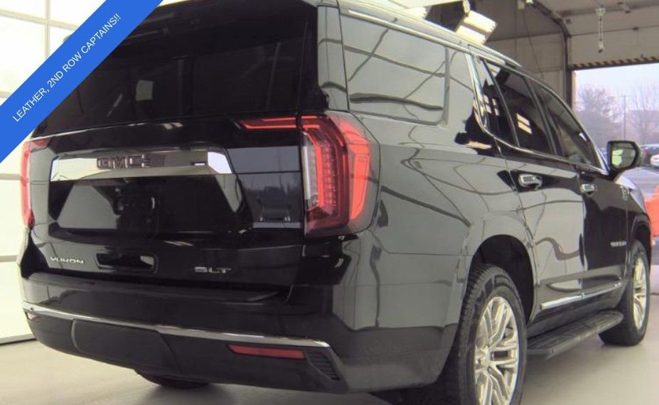 Used 2023 GMC Yukon SLT image 3