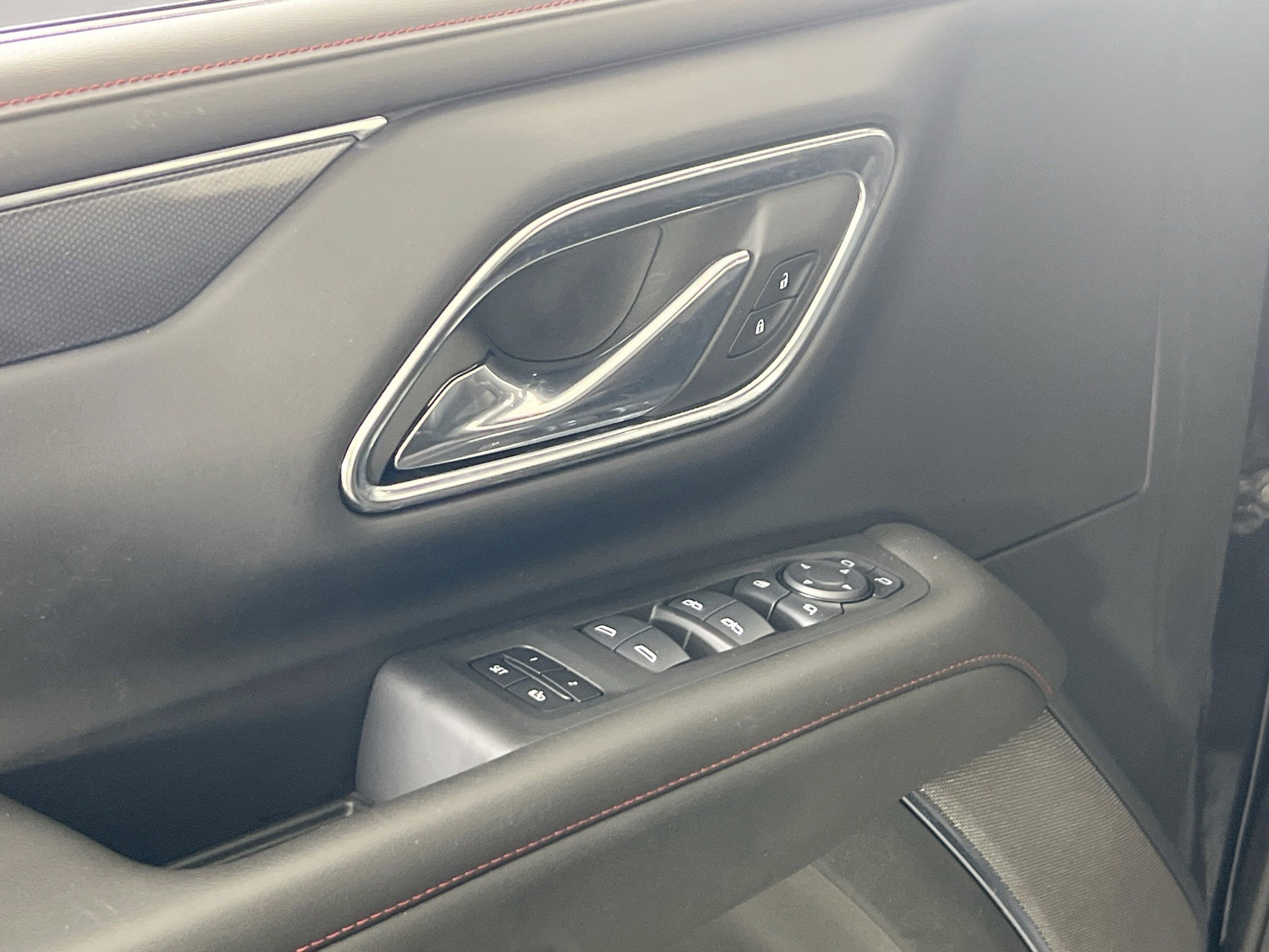 Used 2024 Chevrolet Tahoe RST w/ Luxury Package image 18