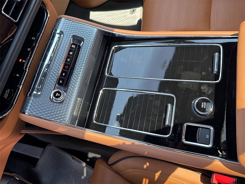 New 2025 Lincoln Aviator Black Label image 21