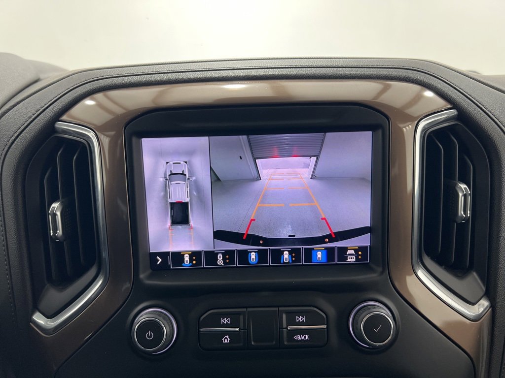 Used 2023 Chevrolet Silverado 2500 High Country w/ Technology Package image 13