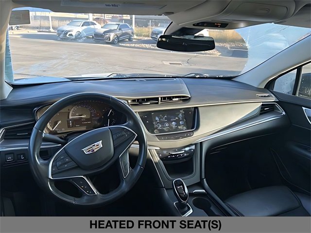 Used 2019 Cadillac XT5 Premium Luxury w/ LPO, Black Ice Package image 17