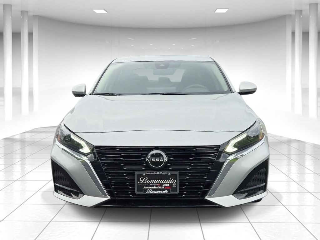 Used 2023 Nissan Altima 2.5 SL FWD image 8