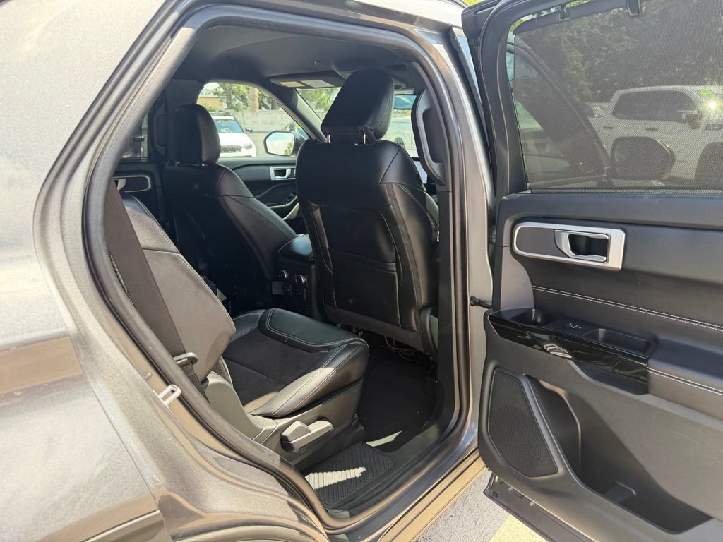 Used 2022 Ford Explorer ST AWD/4WD image 31