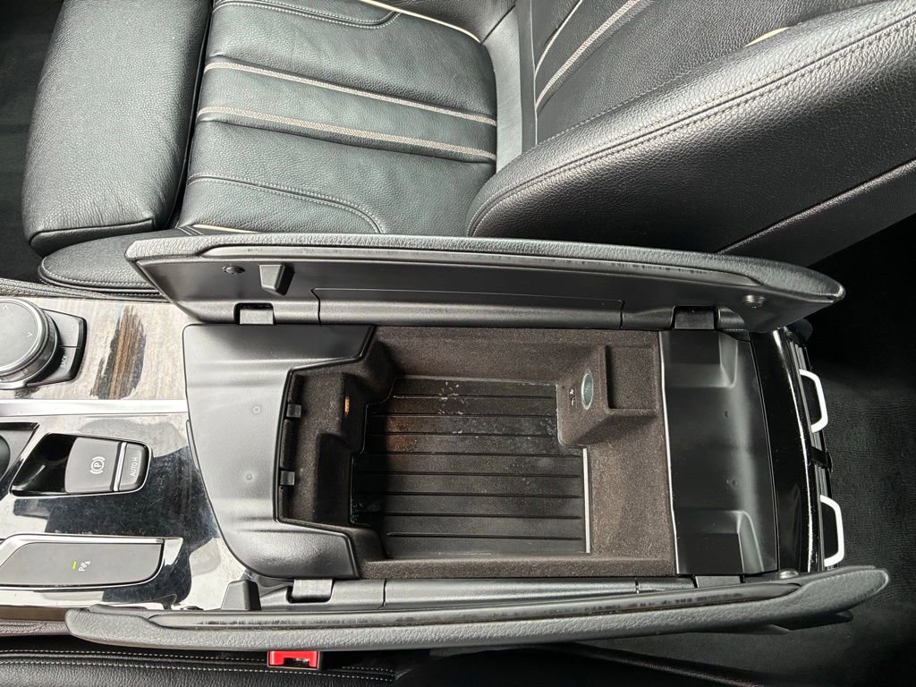 Used 2019 BMW 530i xDrive w/ M Sport Package image 37