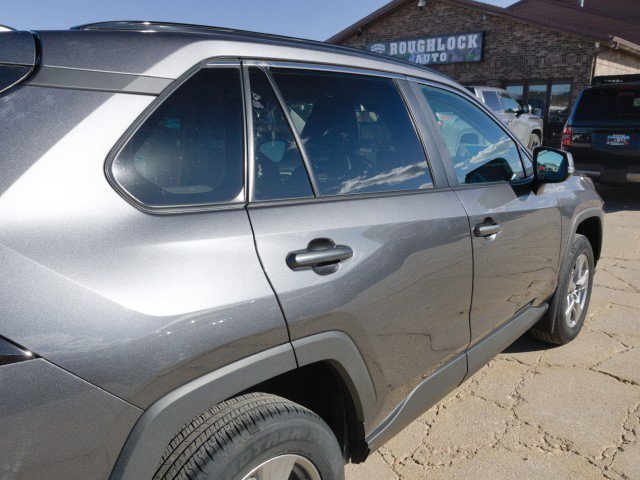 Used 2024 Toyota RAV4 XLE image 9