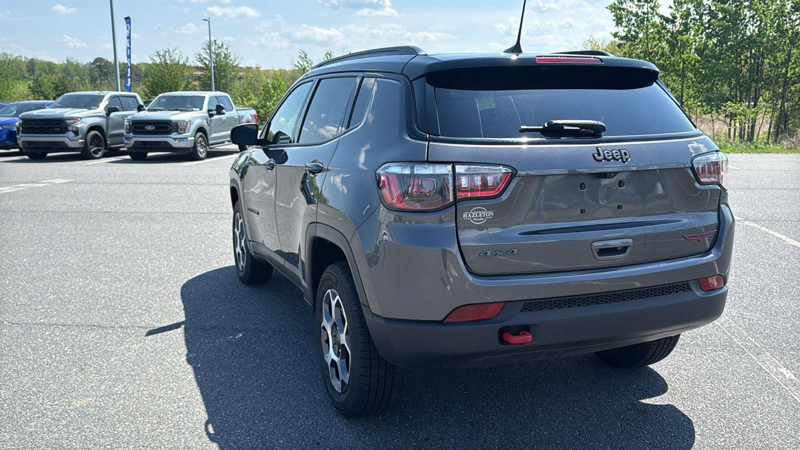 Used 2022 Jeep Compass Trailhawk w/ Trailhawk Convenience Group AWD/4WD image 8