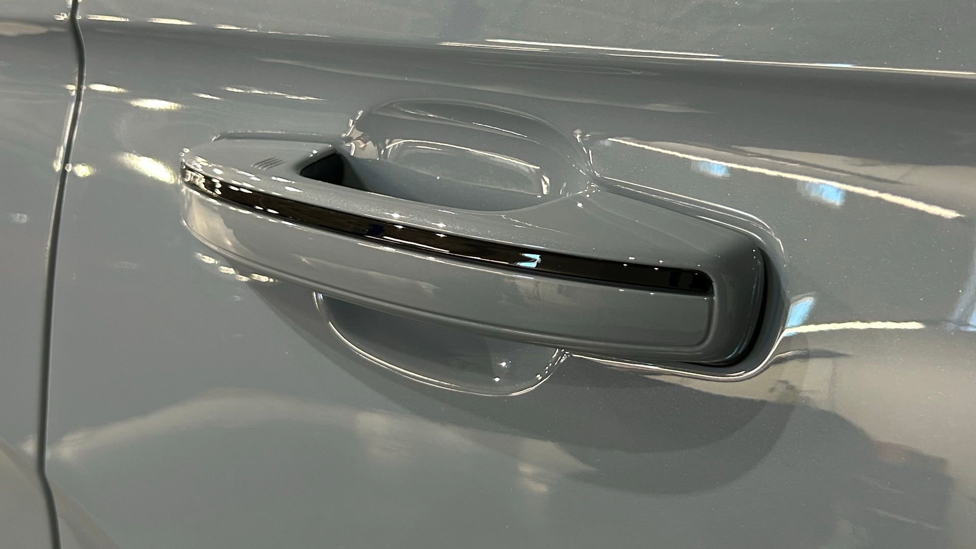 New 2026 Lincoln Navigator Premiere AWD/4WD image 16
