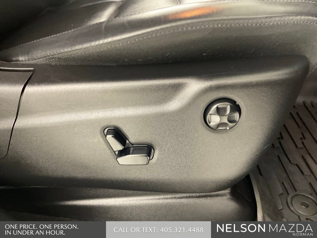 Used 2019 Jeep Grand Cherokee Limited AWD/4WD image 30