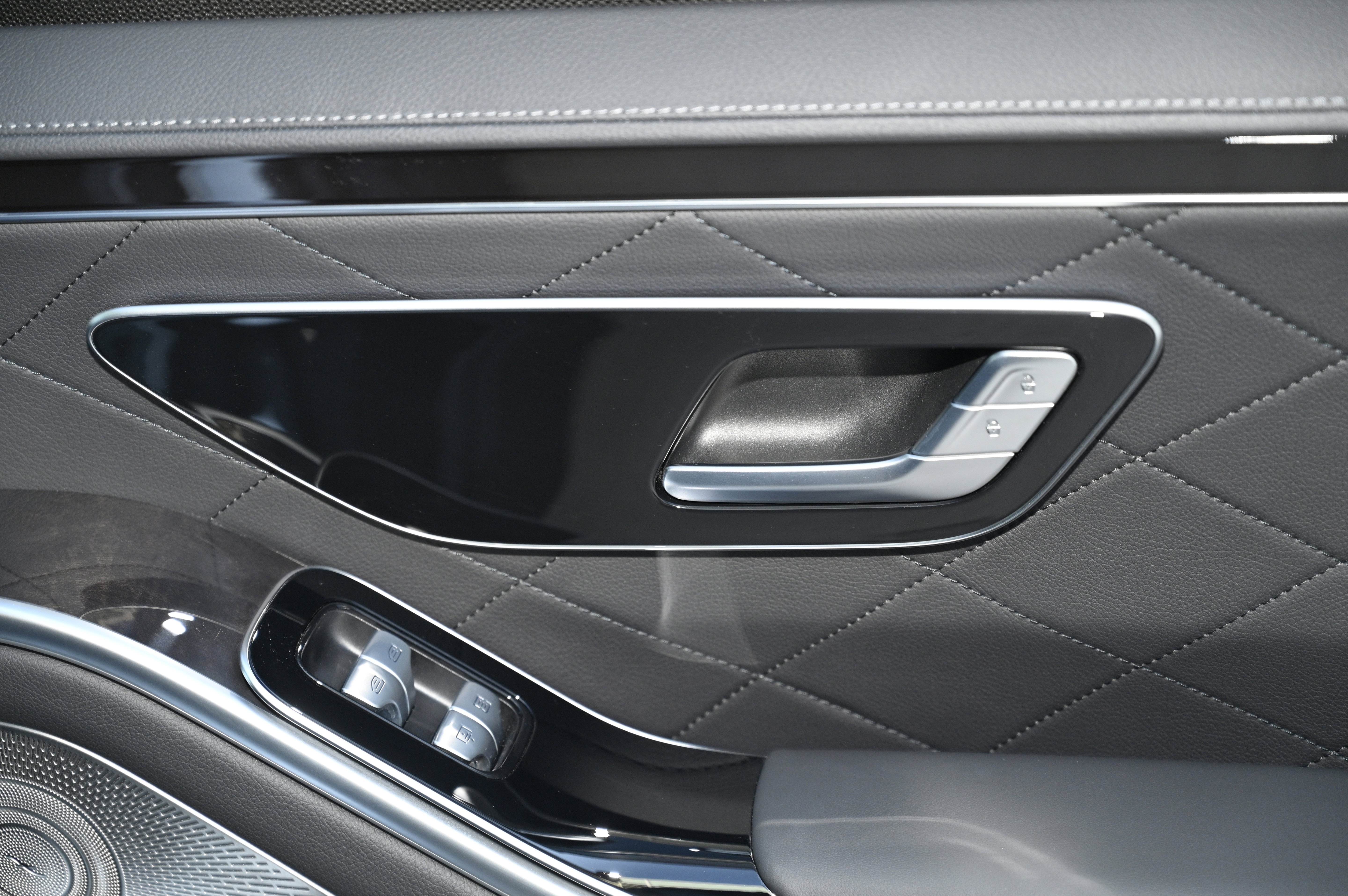 Used 2022 Mercedes-Benz S 580 4MATIC Sedan image 48