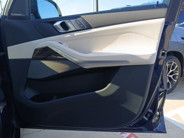 New 2026 BMW X5 xDrive40i AWD/4WD image 16