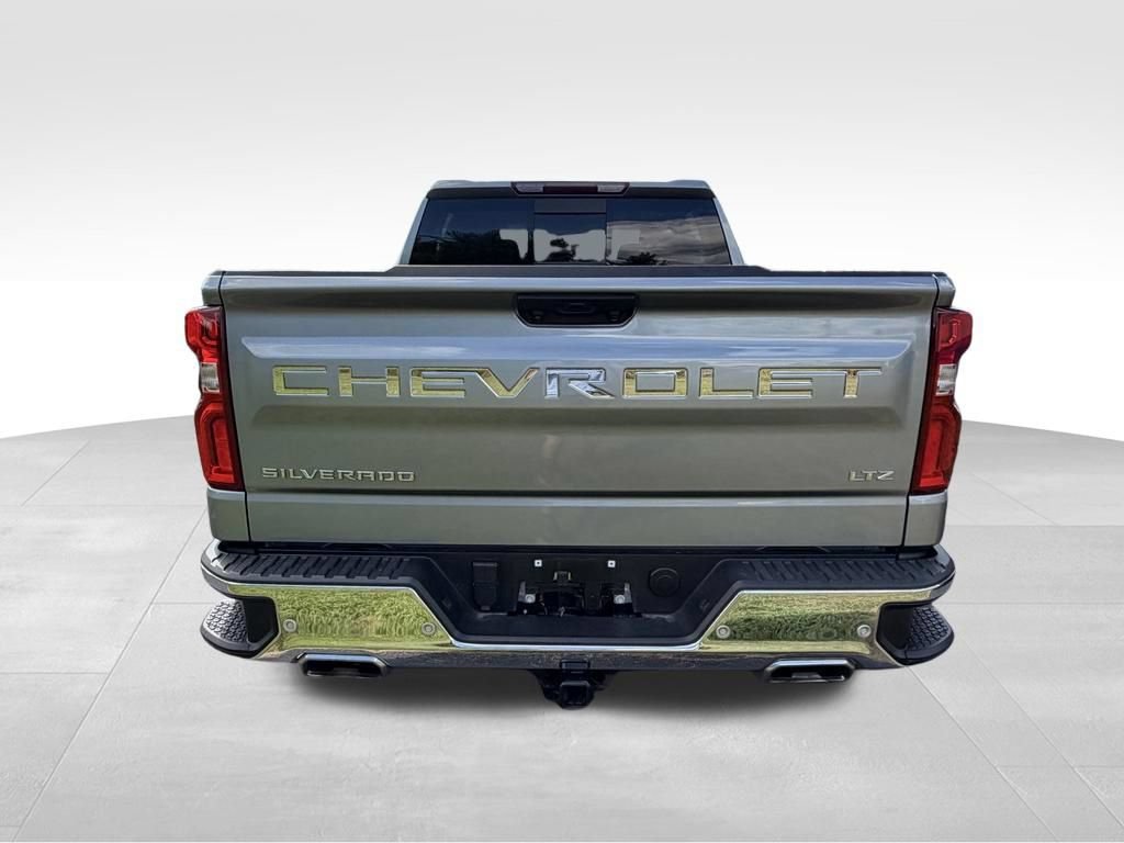 Used 2023 Chevrolet Silverado 1500 LTZ AWD/4WD image 5