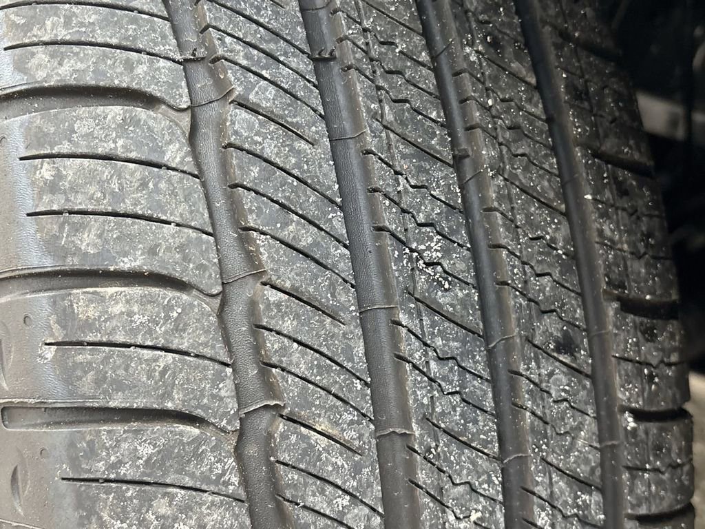 Used 2025 Lincoln Corsair FWD w/ Equipment Group 101A image 36