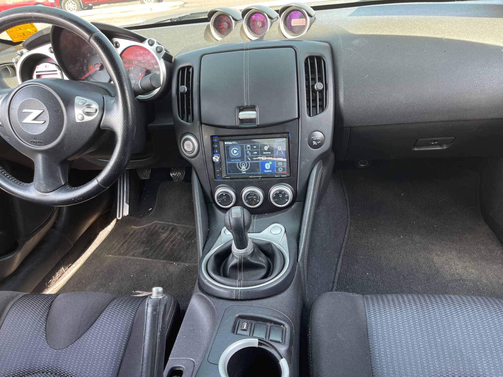 Used 2009 Nissan 370Z Coupe RWD image 17