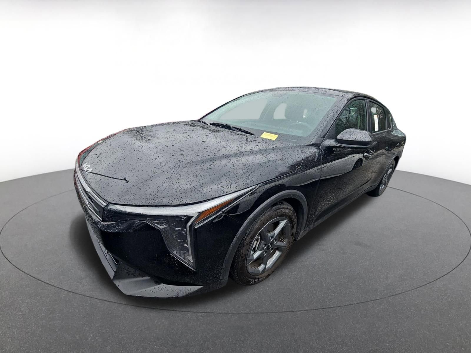 Used 2025 Kia K4 LXS image 3