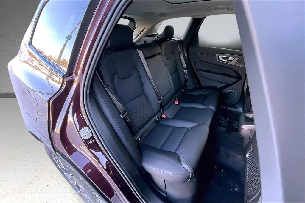 New 2026 Volvo XC60 B5 Plus w/ Protection Package Premier AWD/4WD image 10