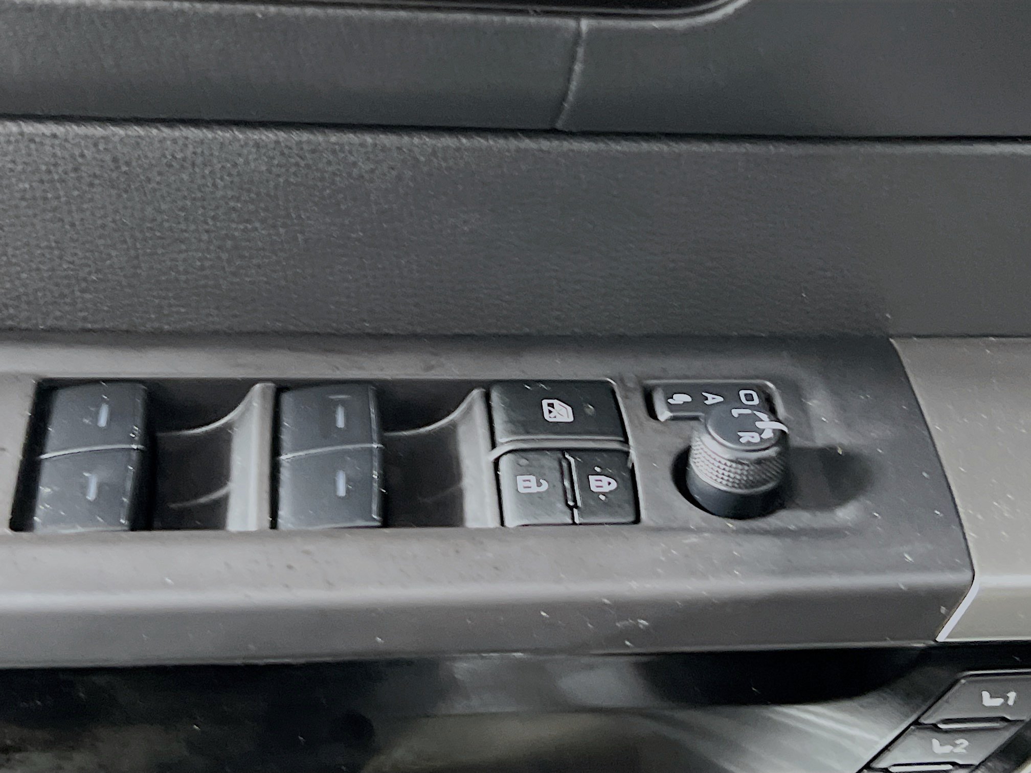 Used 2024 Toyota Tundra Limited AWD/4WD image 17