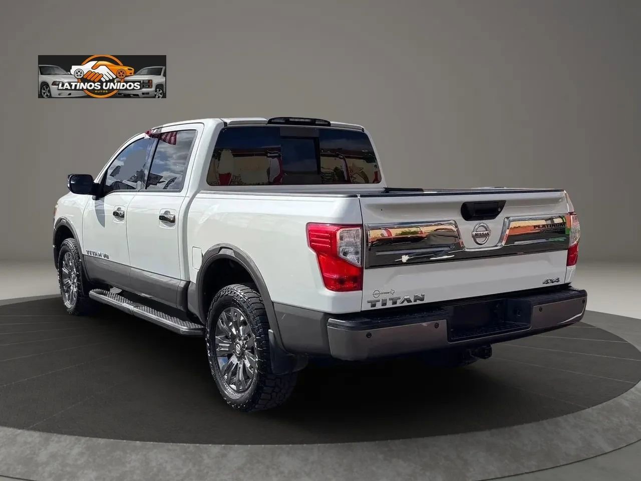 Used 2018 Nissan Titan Platinum Reserve w/ Platinum Utility Package image 4