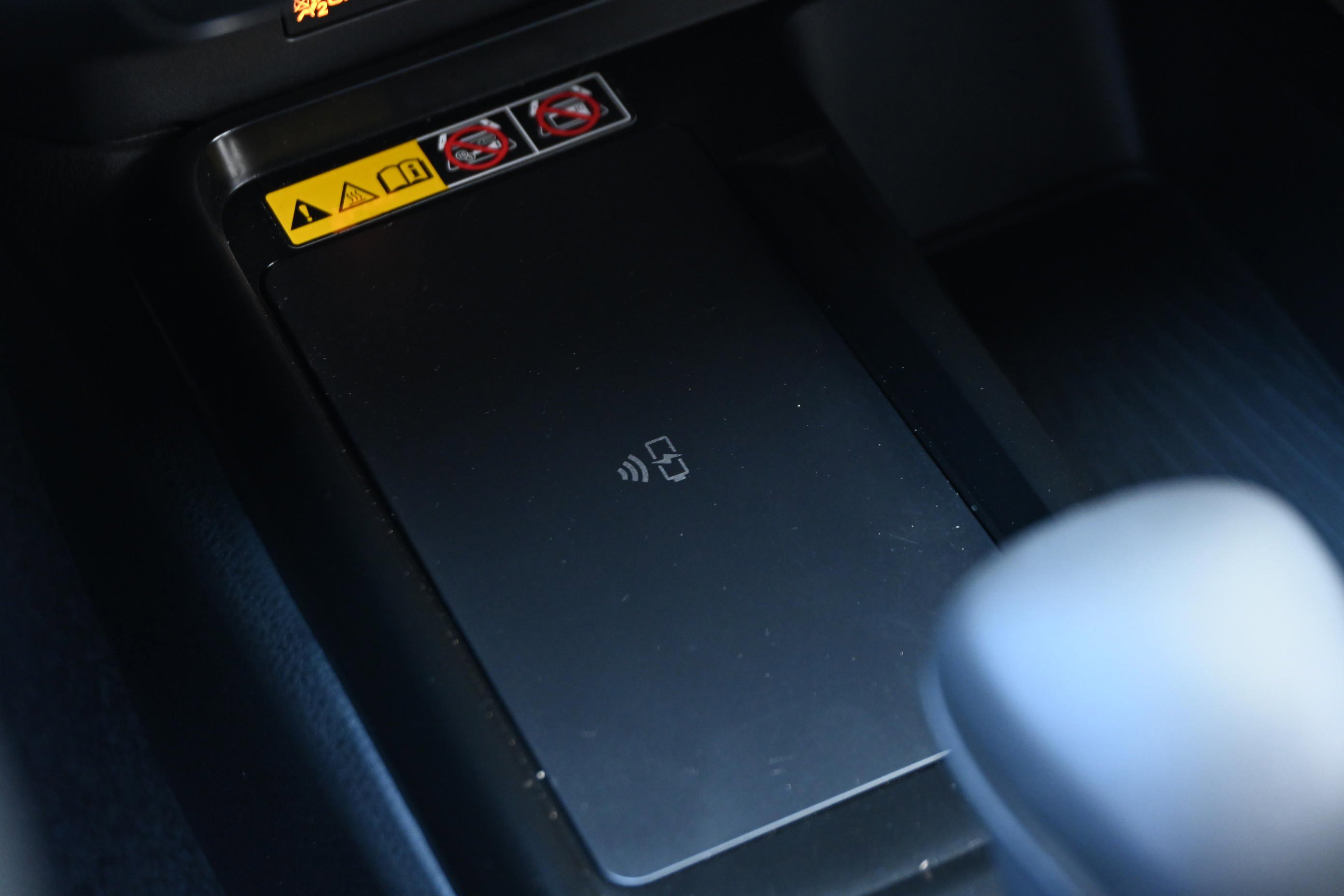 Used 2025 Toyota Camry SE image 19