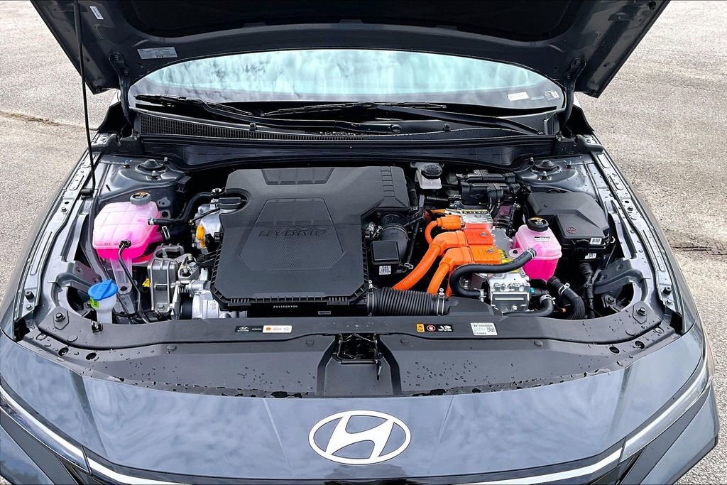 New 2026 Hyundai Elantra Limited image 12