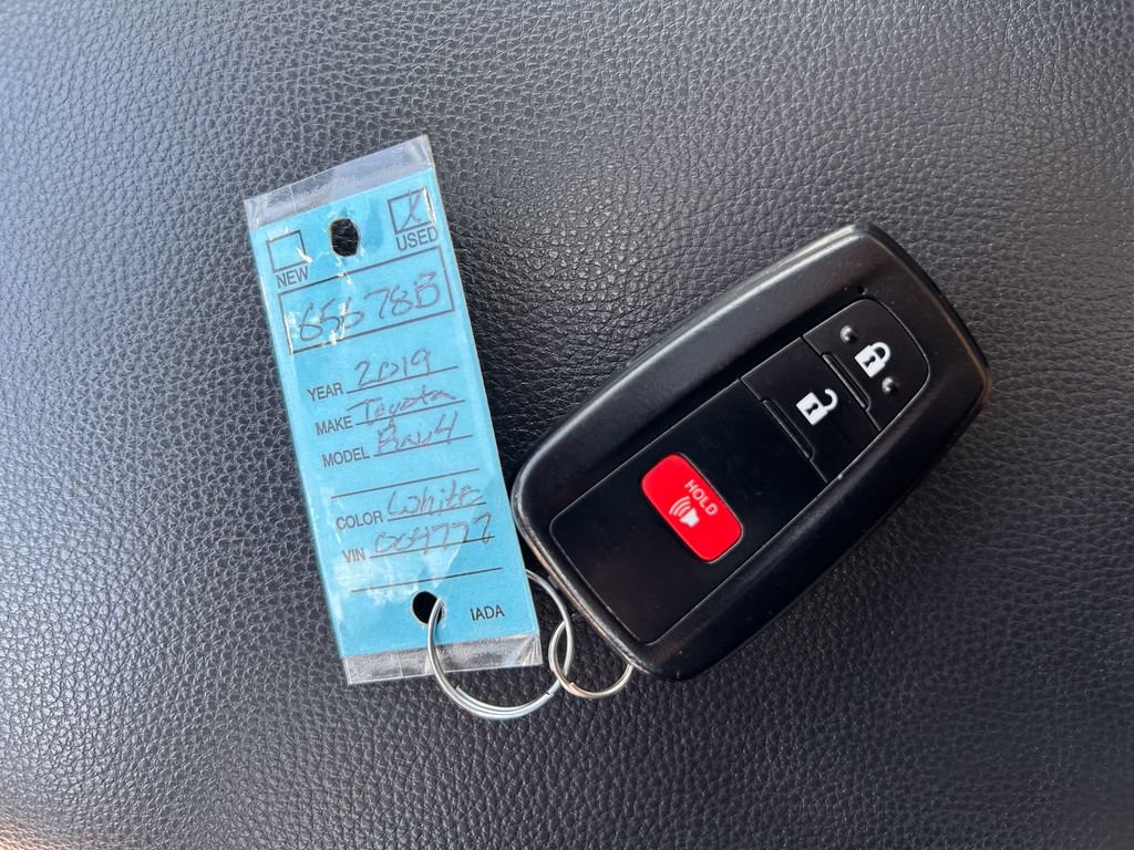 Used 2019 Toyota RAV4 XLE w/ Protection Package FWD image 35