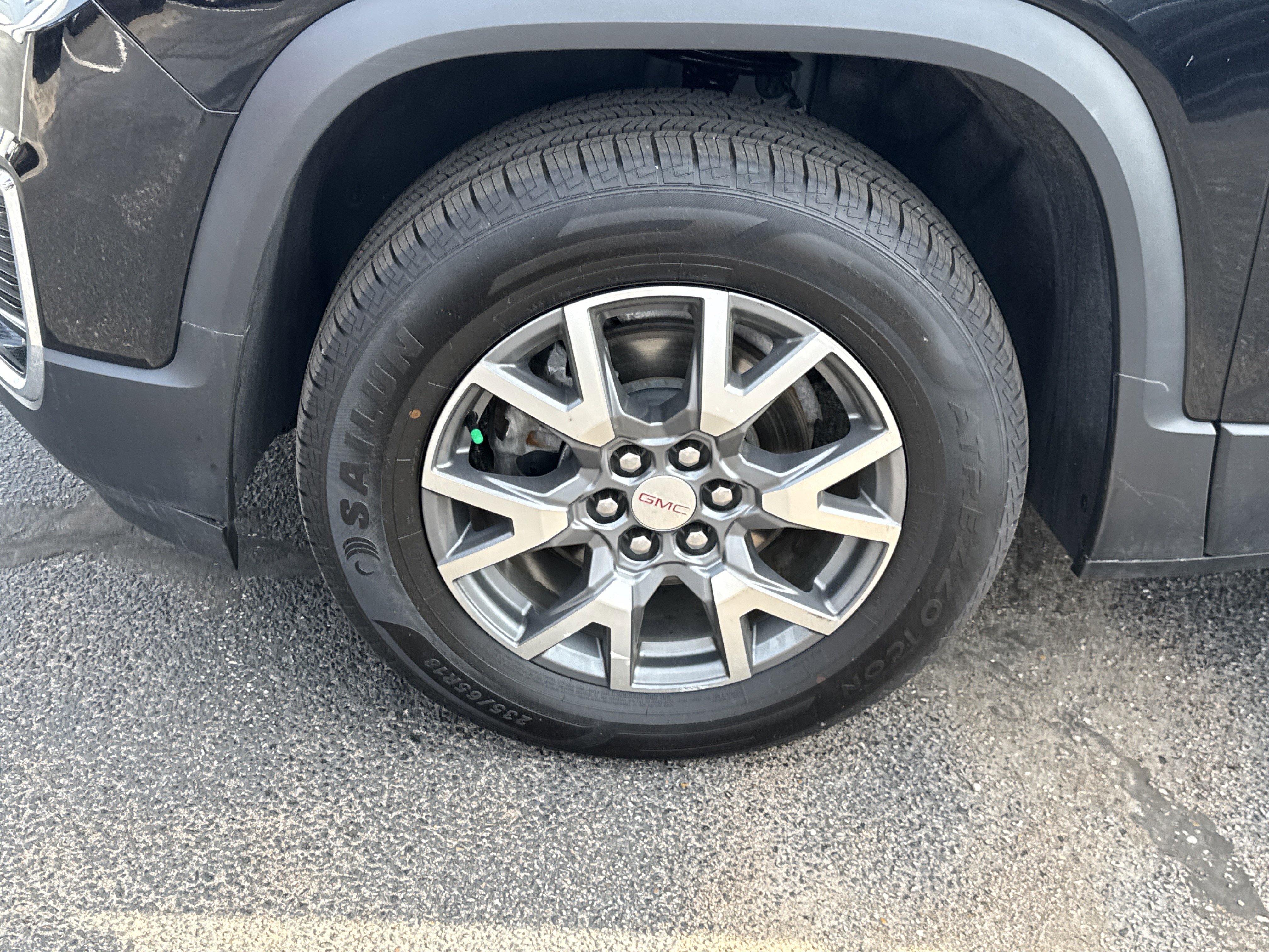 Used 2023 GMC Acadia SLT AWD/4WD image 9